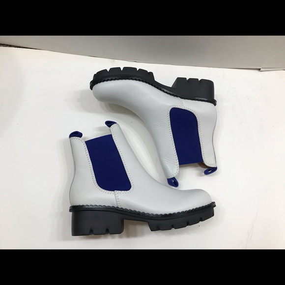 LDP Ankle Bootie - Picture 3 of 5